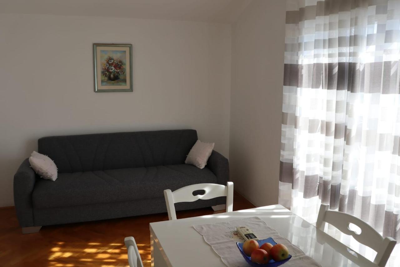 Apartments Ivanka Starigrad Paklenica Esterno foto