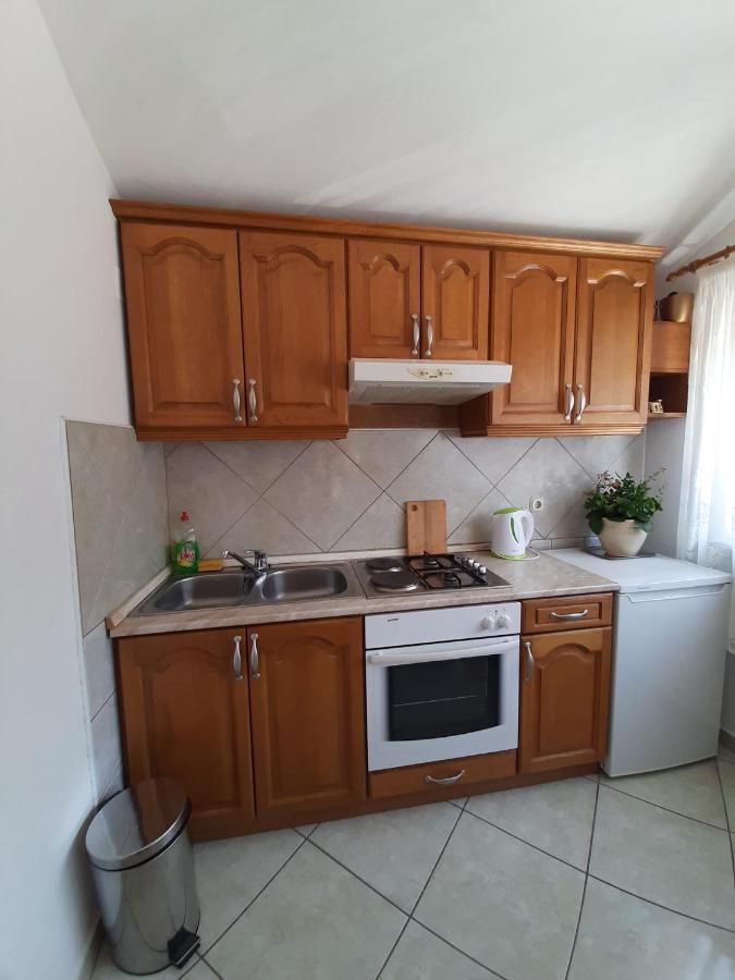 Apartments Ivanka Starigrad Paklenica Esterno foto