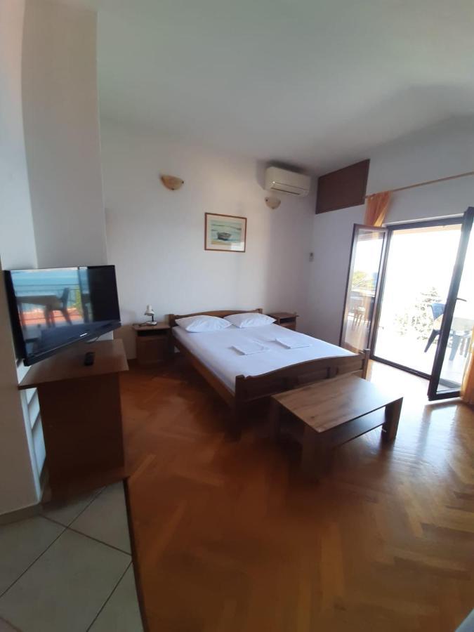 Apartments Ivanka Starigrad Paklenica Esterno foto