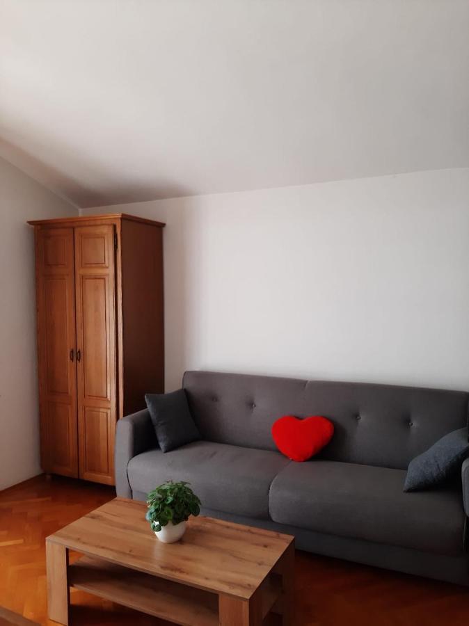 Apartments Ivanka Starigrad Paklenica Esterno foto