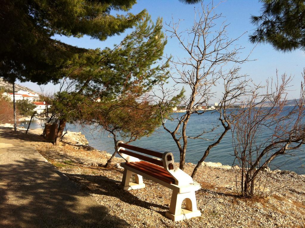 Apartments Ivanka Starigrad Paklenica Esterno foto
